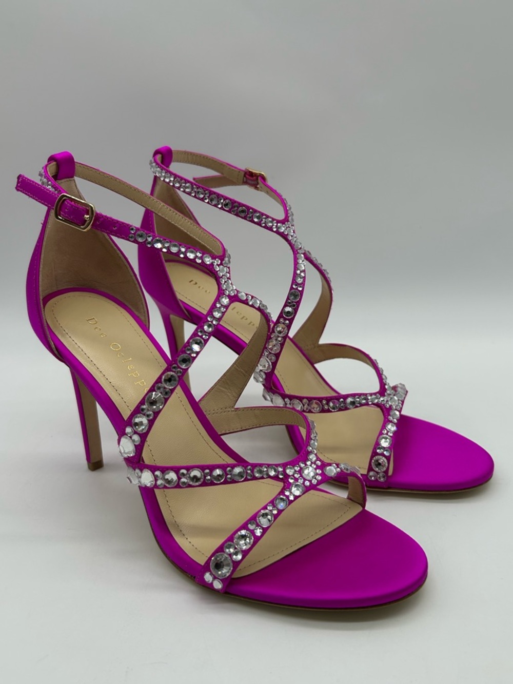 Dee Ocleppo Fiji Pink Crystal Strappy Heels 7.5 New With Box - Picture 4 of 13